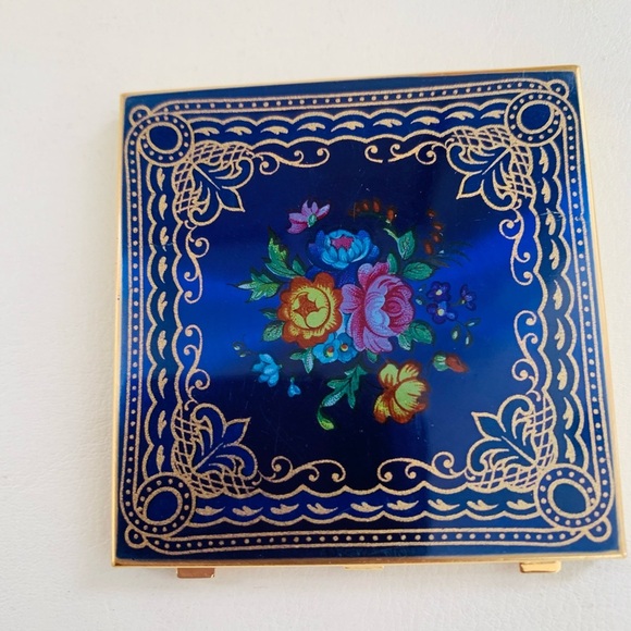 Vintage Fold-away Pocket Mirror - Picture 7 of 9